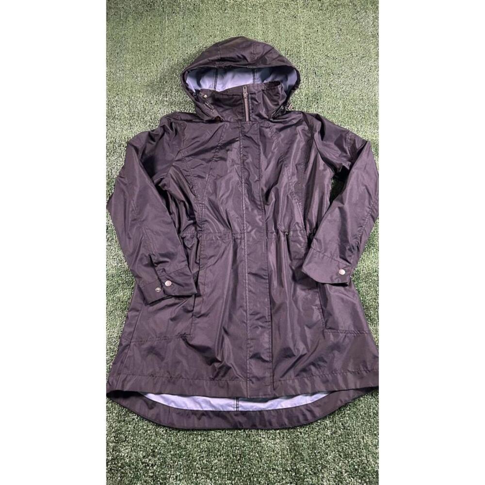 Woolrich Women's Black Hooded Rain Jacket. M
